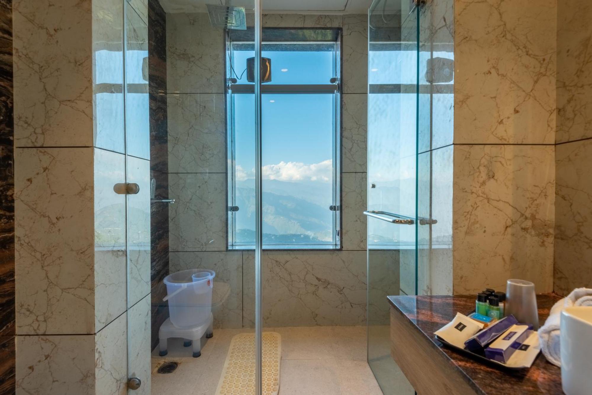 The Seasons Dalhousie - Best Valley View & Mountain View Hotel In Dalhousie Buitenkant foto